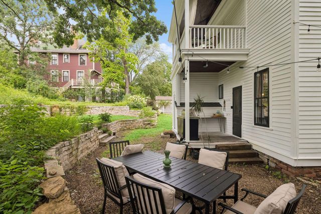 223 Walnut Street, Saint Paul, MN 55102
