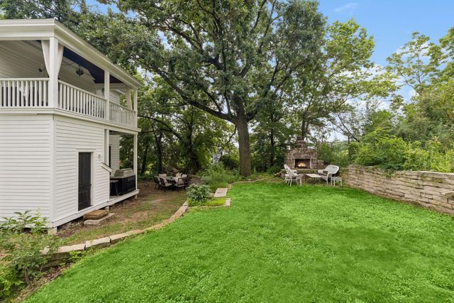 223 Walnut Street, Saint Paul, MN 55102