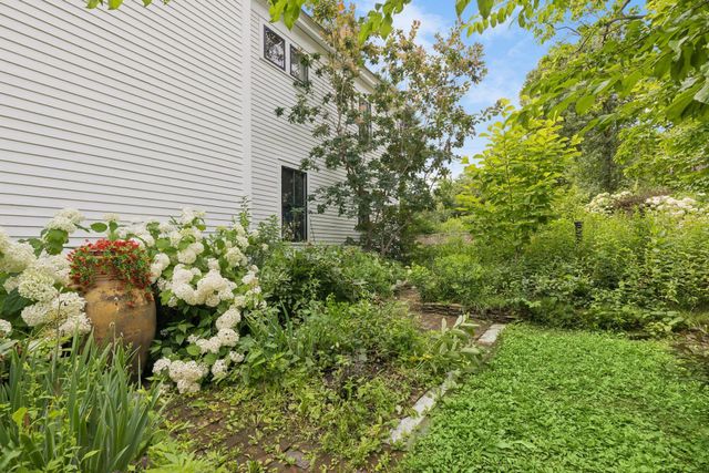 223 Walnut Street, Saint Paul, MN 55102