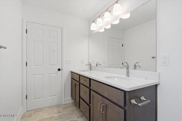 32 Bradley Circle, Halfmoon, NY 12065