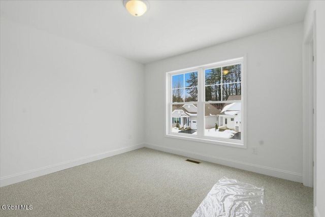 32 Bradley Circle, Halfmoon, NY 12065