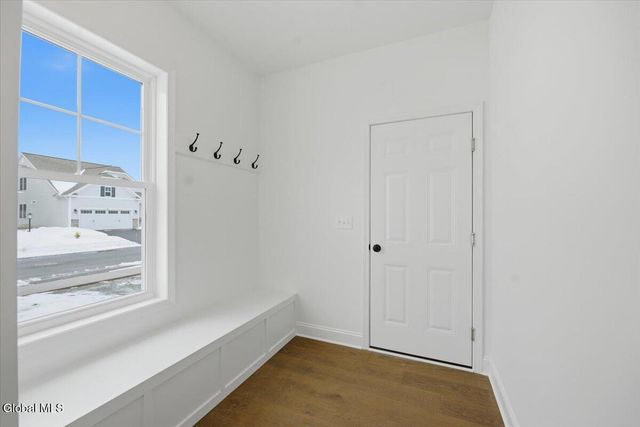 32 Bradley Circle, Halfmoon, NY 12065