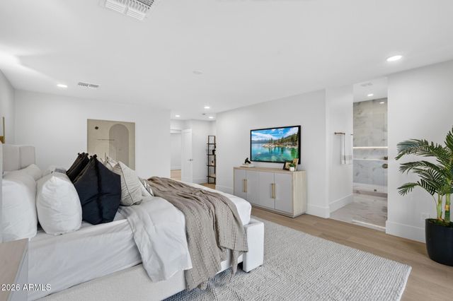 6547 E Thunderbird Road, Scottsdale, AZ 85254