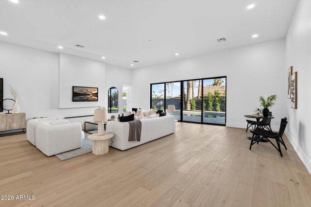 6547 E Thunderbird Road, Scottsdale, AZ 85254