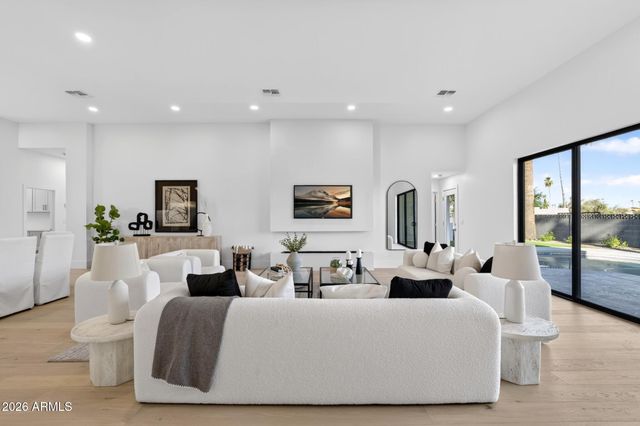 6547 E Thunderbird Road, Scottsdale, AZ 85254