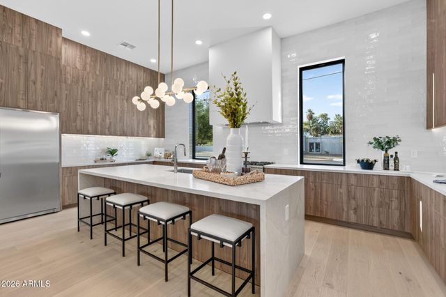 6547 E Thunderbird Road, Scottsdale, AZ 85254