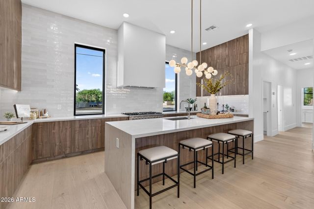 6547 E Thunderbird Road, Scottsdale, AZ 85254