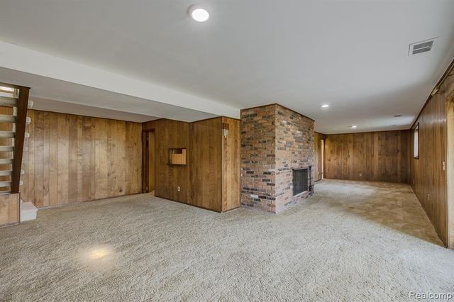 3108 Schoolhouse Drive, Waterford, MI 48329