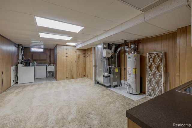 3108 Schoolhouse Drive, Waterford, MI 48329