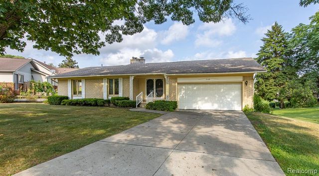 3108 Schoolhouse Drive, Waterford, MI 48329