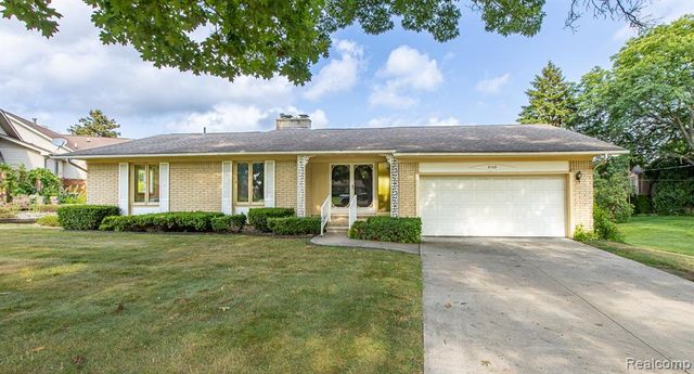 3108 Schoolhouse Drive, Waterford, MI 48329