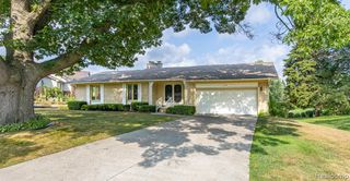 3108 Schoolhouse Drive, Waterford, MI 48329