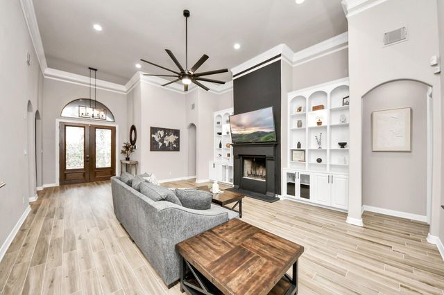 18785 E Cool Breeze Lane, Montgomery, TX 77356