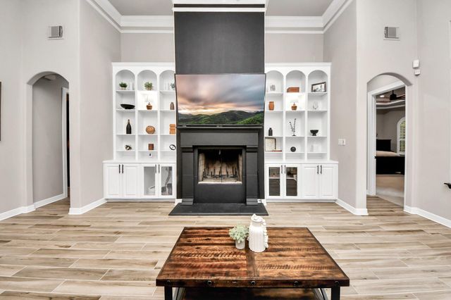 18785 E Cool Breeze Lane, Montgomery, TX 77356