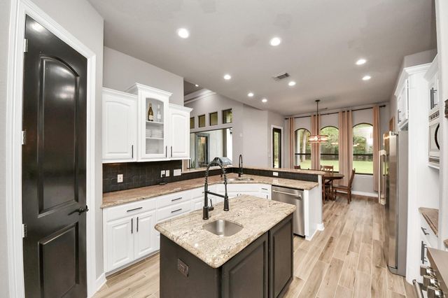 18785 E Cool Breeze Lane, Montgomery, TX 77356