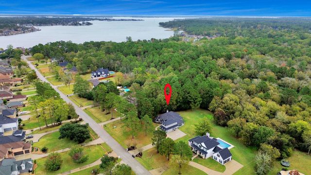 18785 E Cool Breeze Lane, Montgomery, TX 77356