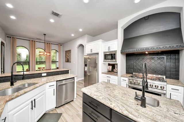 18785 E Cool Breeze Lane, Montgomery, TX 77356