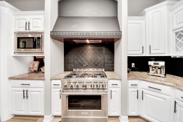 18785 E Cool Breeze Lane, Montgomery, TX 77356