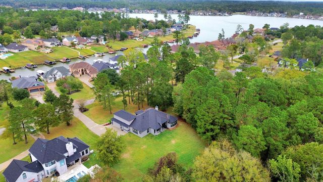 18785 E Cool Breeze Lane, Montgomery, TX 77356