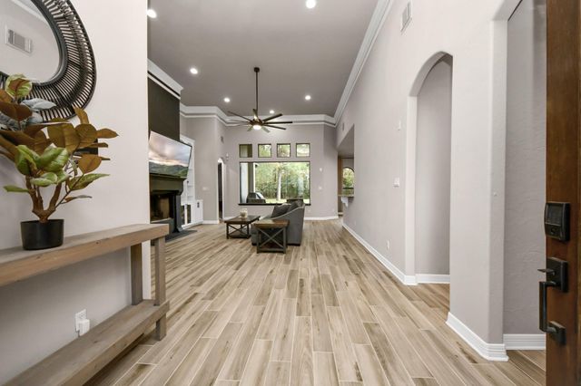 18785 E Cool Breeze Lane, Montgomery, TX 77356