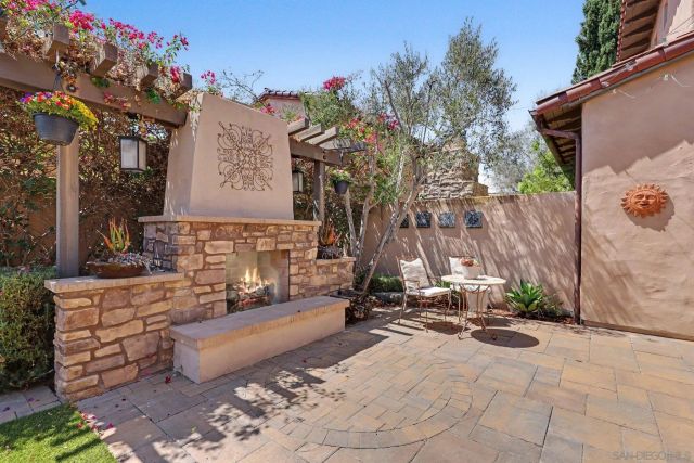 7929 Entrada De Luz East, San Diego, CA 92127
