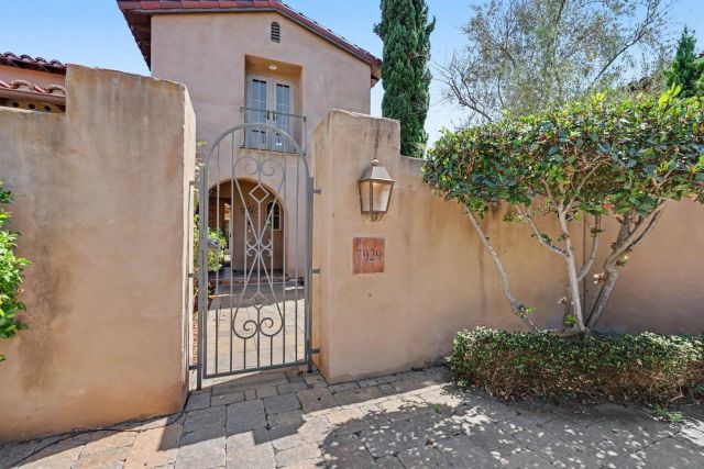 7929 Entrada De Luz East, San Diego, CA 92127