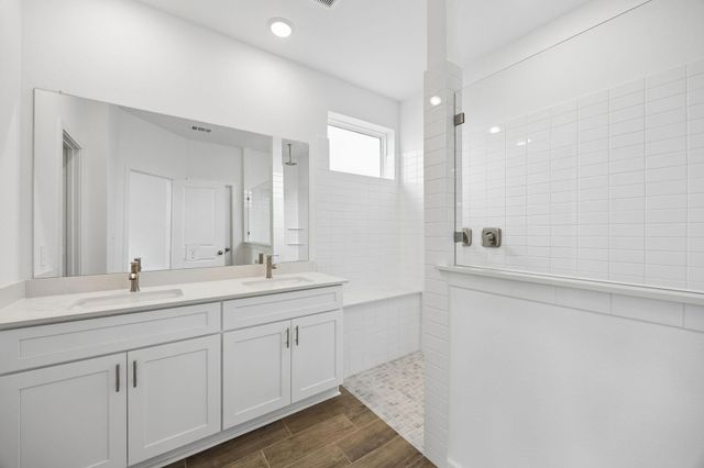 657 Amber Falls Drive, Montgomery, TX 77356