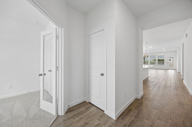 657 Amber Falls Drive, Montgomery, TX 77356