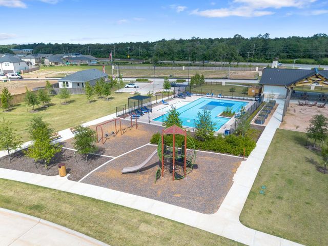 657 Amber Falls Drive, Montgomery, TX 77356