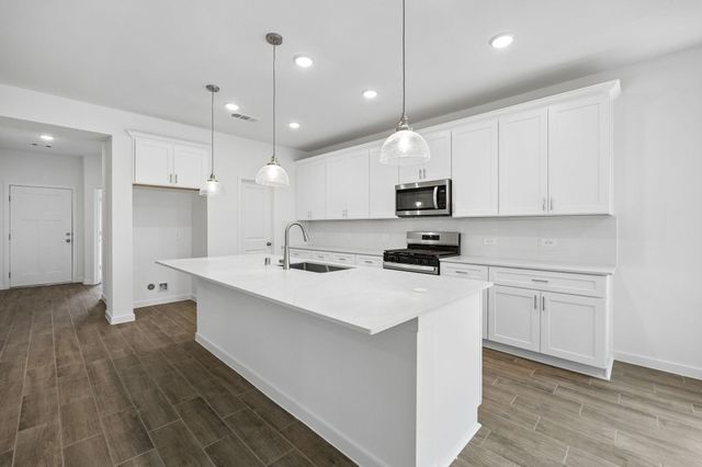 657 Amber Falls Drive, Montgomery, TX 77356