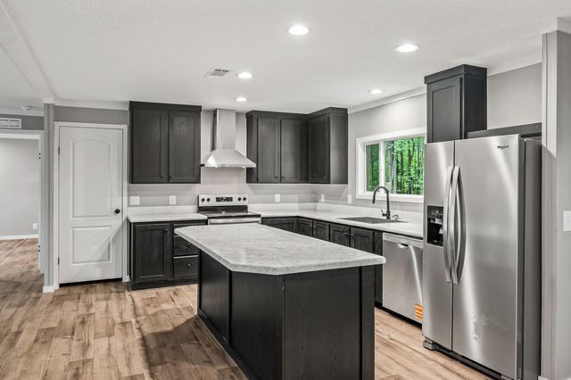 147 Bonanza Drive, Eutawville, SC 29048