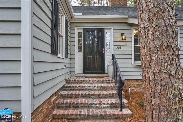 106 James Creek Road, Southern Pines, NC 28387