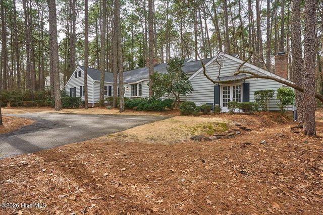 106 James Creek Road, Southern Pines, NC 28387