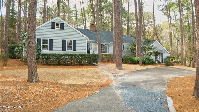106 James Creek Road, Southern Pines, NC 28387