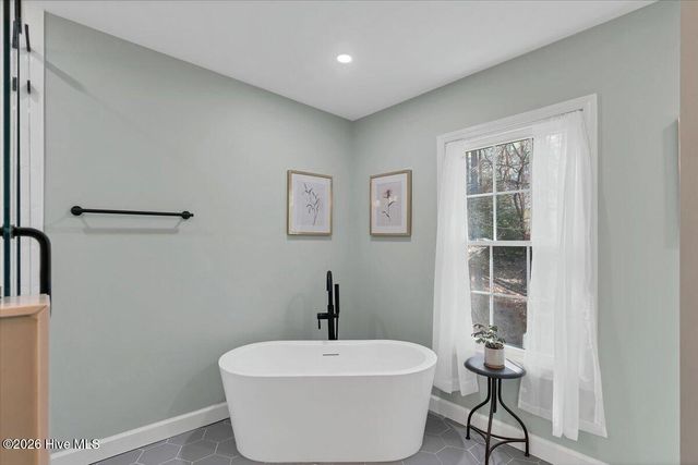 106 James Creek Road, Southern Pines, NC 28387