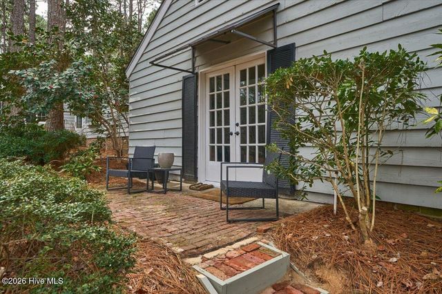 106 James Creek Road, Southern Pines, NC 28387