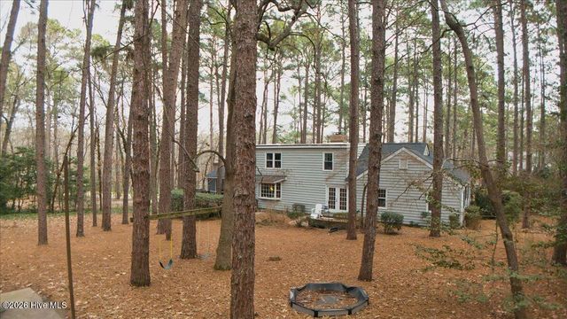 106 James Creek Road, Southern Pines, NC 28387