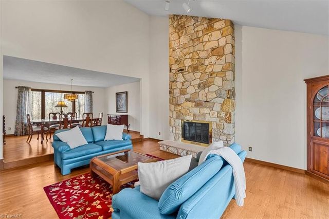 8204 Willow Glen Trail, Greensboro, NC 27455