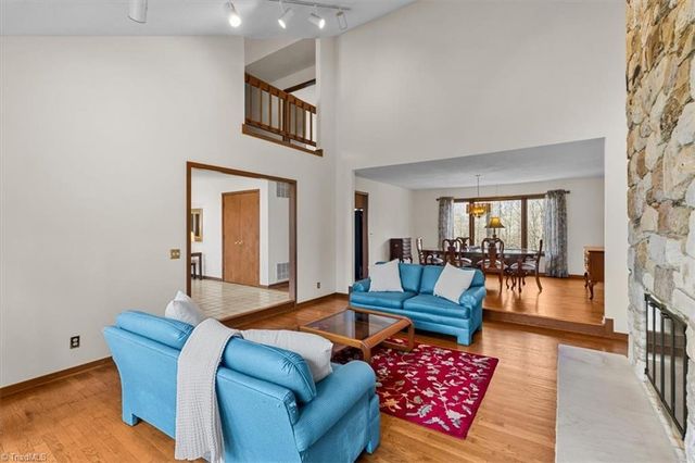 8204 Willow Glen Trail, Greensboro, NC 27455