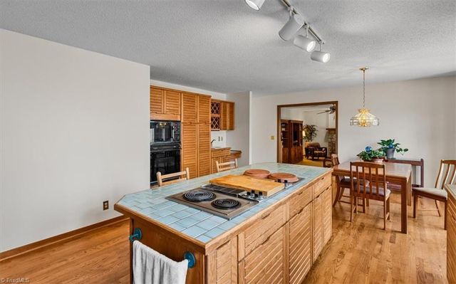 8204 Willow Glen Trail, Greensboro, NC 27455