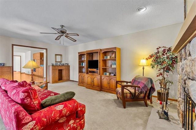 8204 Willow Glen Trail, Greensboro, NC 27455