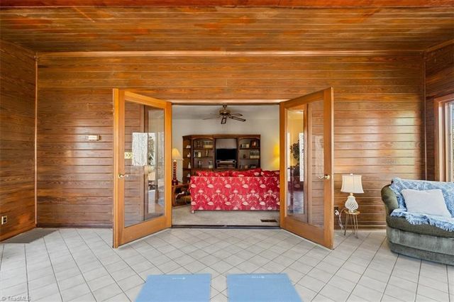 8204 Willow Glen Trail, Greensboro, NC 27455