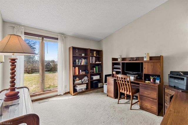 8204 Willow Glen Trail, Greensboro, NC 27455