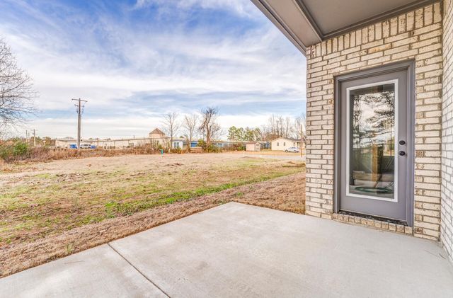 50 HIGH ST, Oakland, TN 38060