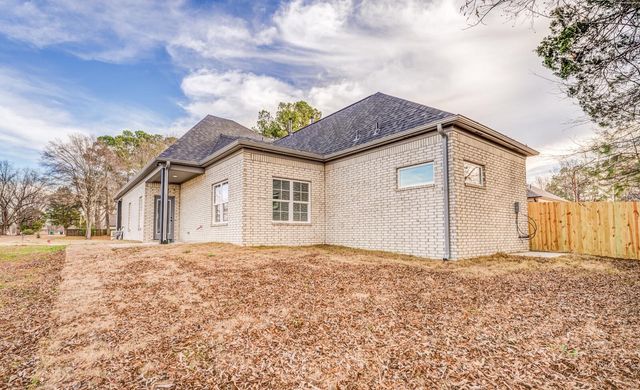 50 HIGH ST, Oakland, TN 38060