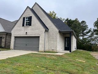 50 HIGH ST, Oakland, TN 38060