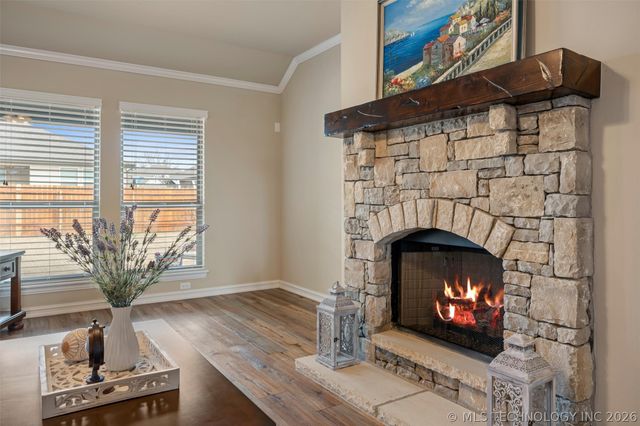 1910 Roman Street, Bartlesville, OK 74006