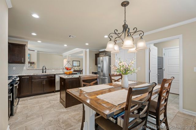 1910 Roman Street, Bartlesville, OK 74006