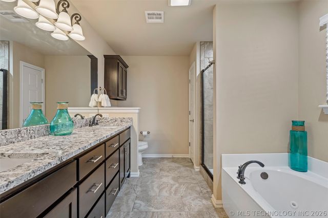 1910 Roman Street, Bartlesville, OK 74006