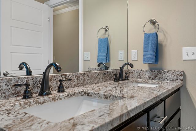 1910 Roman Street, Bartlesville, OK 74006